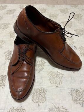 Allen Edmonds LaSalle Cognac Brown Leather Split-Toe Oxfords